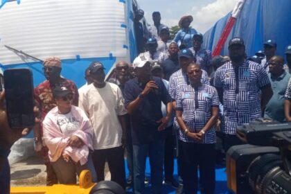 Governor Babajide Sanwo Olu during the commissioning of more coaches for the Blue Line rail