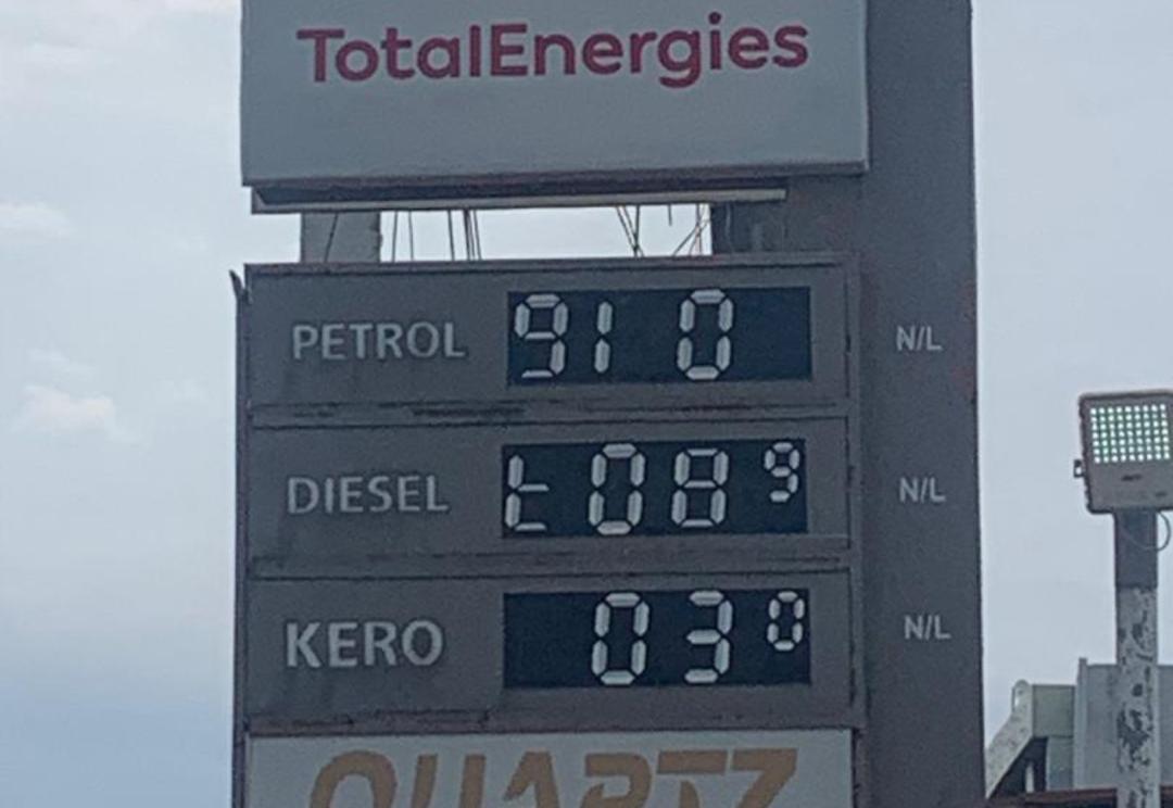 NNPC, oil marketers hike petrol pump price to N945 in Abuja, N915 in Lagos 3 NNPC, oil marketers hike petrol pump price to N945 in Abuja, N915 in Lagos
