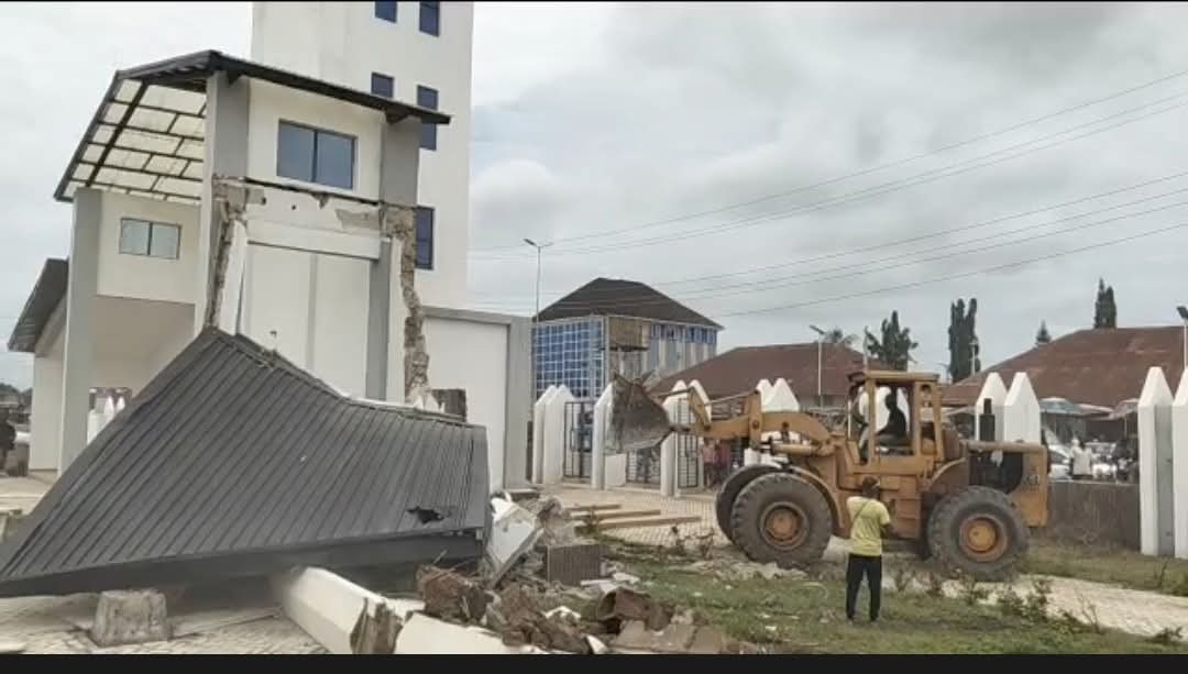 Owo Massacre: Ondo Govt’s demolition of Cenotaph sparks controversy 3 Owo Massacre: Ondo Govt’s demolition of Cenotaph sparks controversy