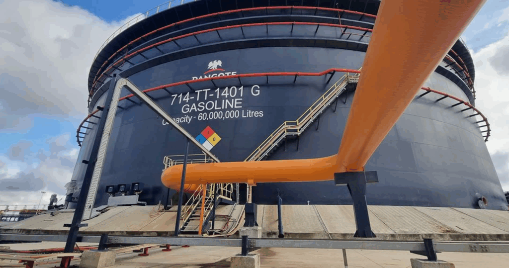 Again, Dangote Petroleum Refinery slashes petrol price to N820pl
